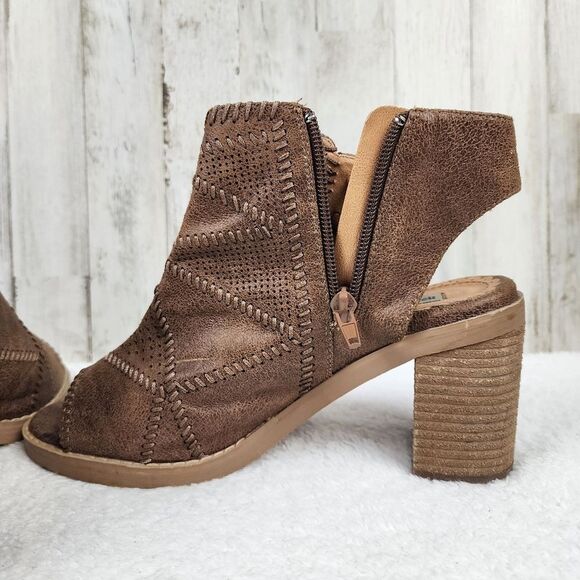 Not Rated Brown Open Toe Ankle Booties Size 7.5 - Picture 6 of 9